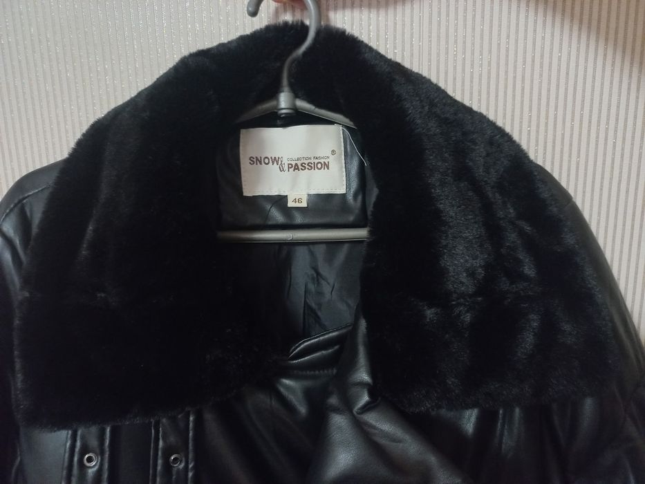 Зимова куртка НОВА