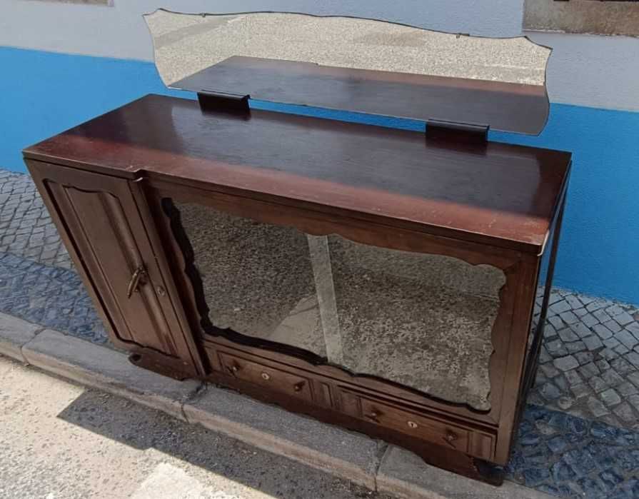 Cristaleira castanha