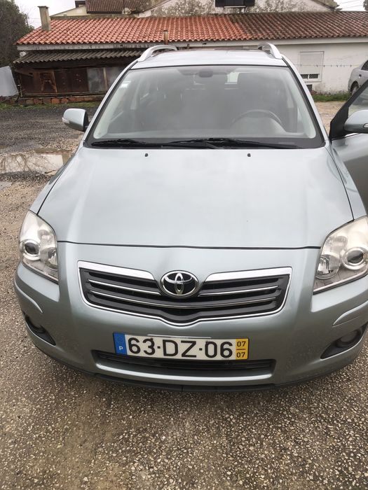 TOYOTA AVENSIS Combi 2.0 D-04D