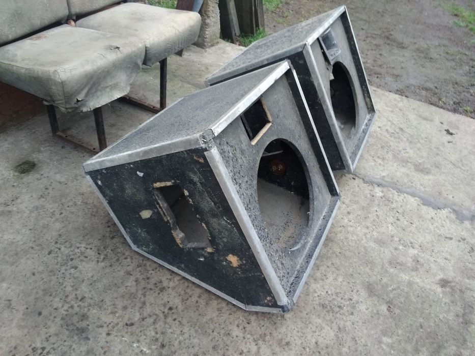 Концертные колонки, мониторы без динамиков.