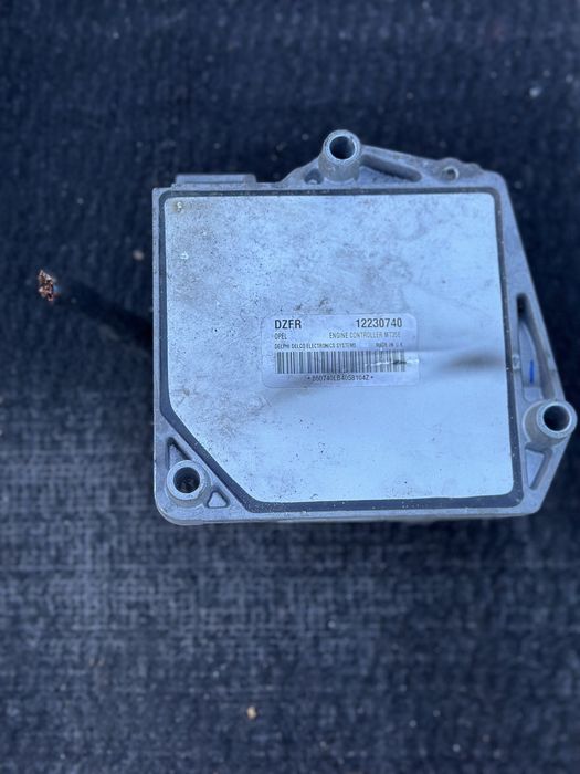 Sterownik silnika ECU Opel Astra H / Zafira B 1.6 Z16XEP 12230740 DZFR MT35E