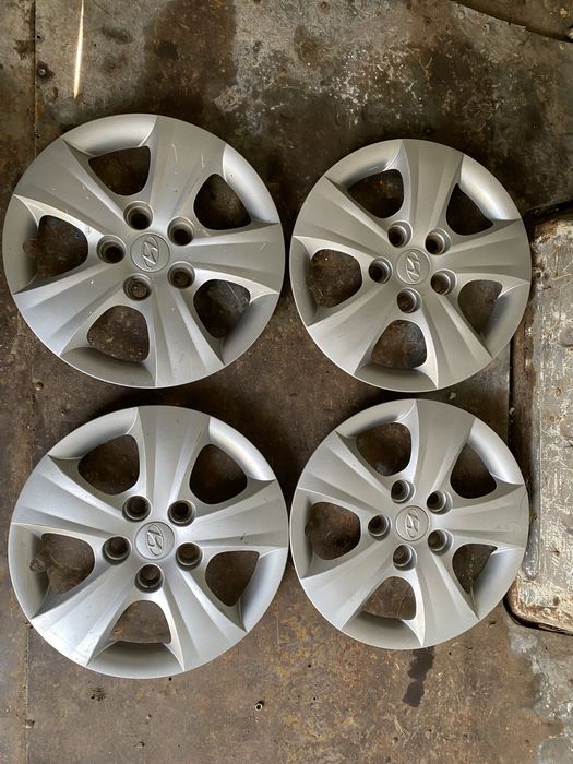 Колпаки Hyundai r 15 I30 клмплект