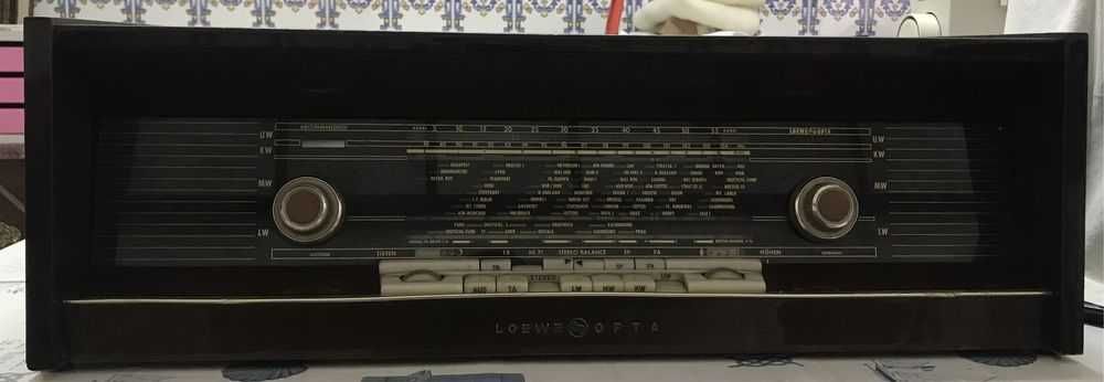 Rádio Antigo a funcionar