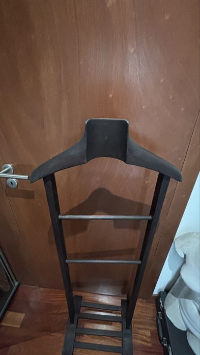 Cabide porta fatos Valete