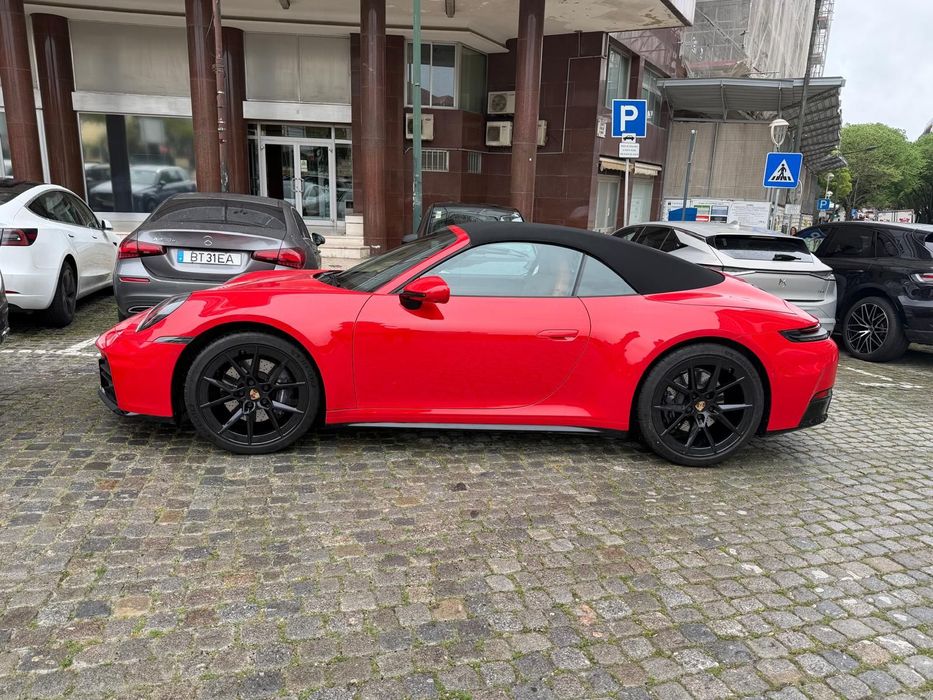 Porsche 911 (992) Carrera