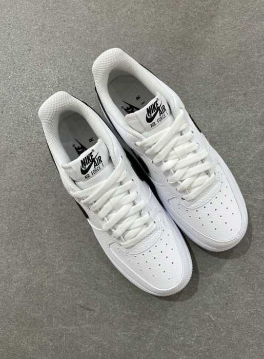 Nike Air Force 1 White and Black R.39