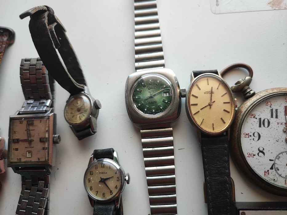 Lote de relógios para peças ou reparação