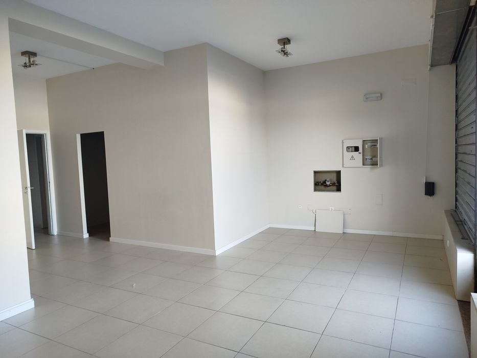 Loja 52 m² – Rio Meão