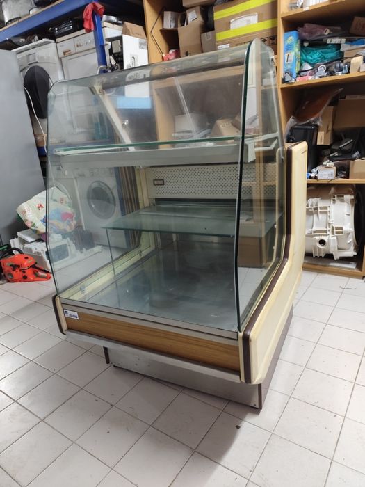 Vitrine refrigerada Jordão