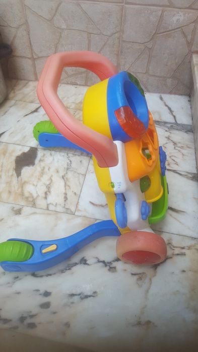 Andarilho  para  bebês  com música