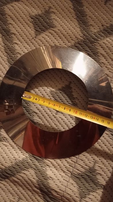 Tubagens, cotovelo e espelho salamandras