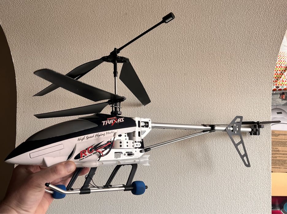 радіокерований вертоліт Traxas High Speed Flying Model вертолёт радиоу
