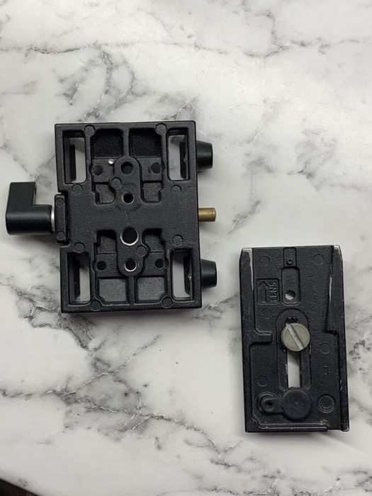 Płytka i gniazdo Manfrotto MN577 | 501