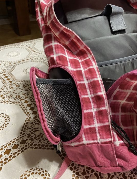 Mochila Eastpak rosa