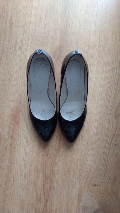 Buty szpilki czarne lakierki