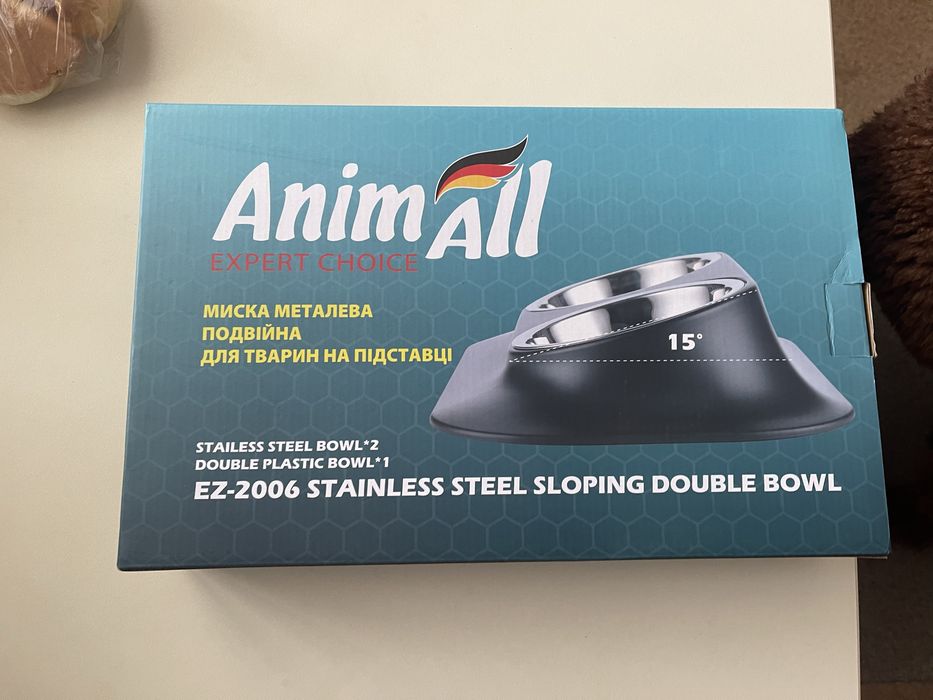Миска металева подвійна для тварин на підставці