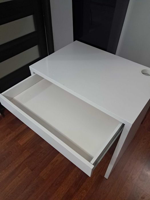 Biurko Ikea Micke 73 x 50cm białe