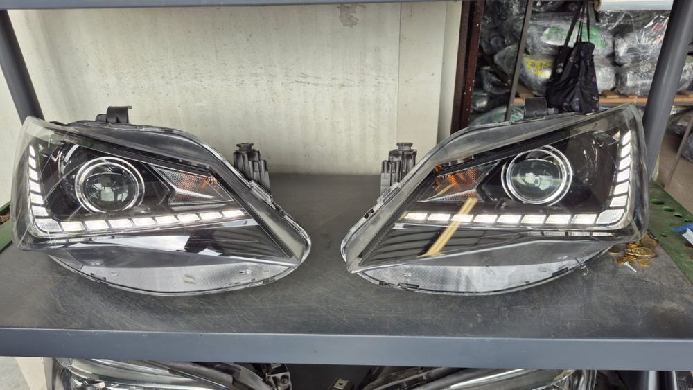 Komplet przedni lampy seat ibiza 4 xenon