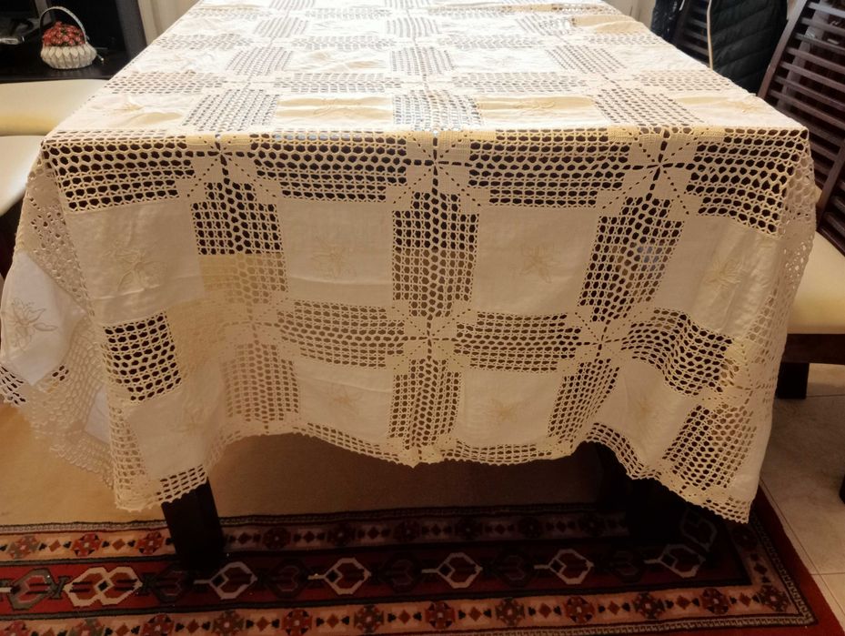 Toalha de mesa em croché