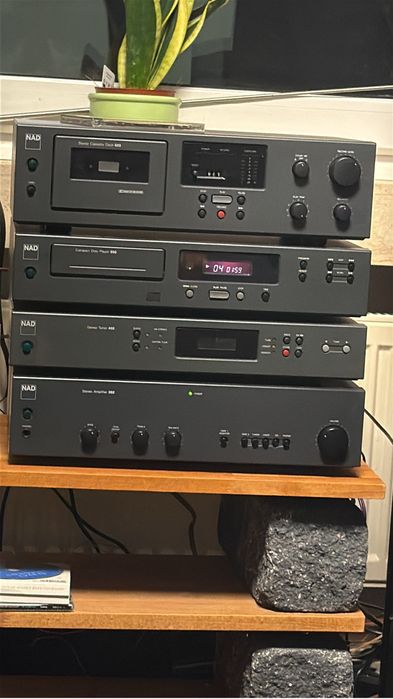 NAD Wieza CD 502, Deck 602, Amplifier 302, Tuner 402