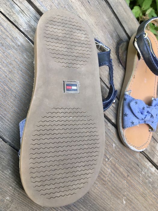 Sandałki Tommy Hilfiger TH r.26 US 9