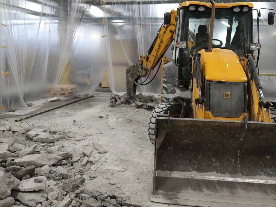 Гідромолот демонтажні роботи Відбійник JCB 3CX