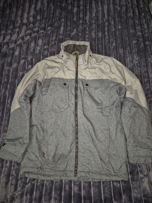 Продам  Голландскую зимнюю  термо куртку в хорошем состоянии