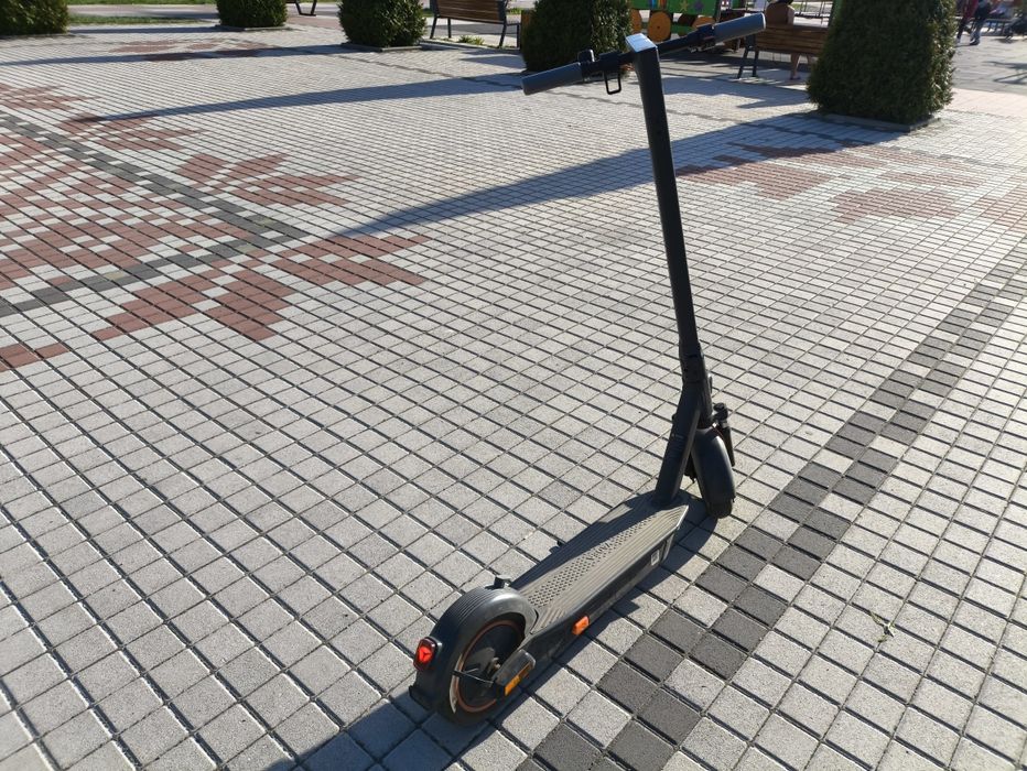Продам Електросамокат yadea ks5
