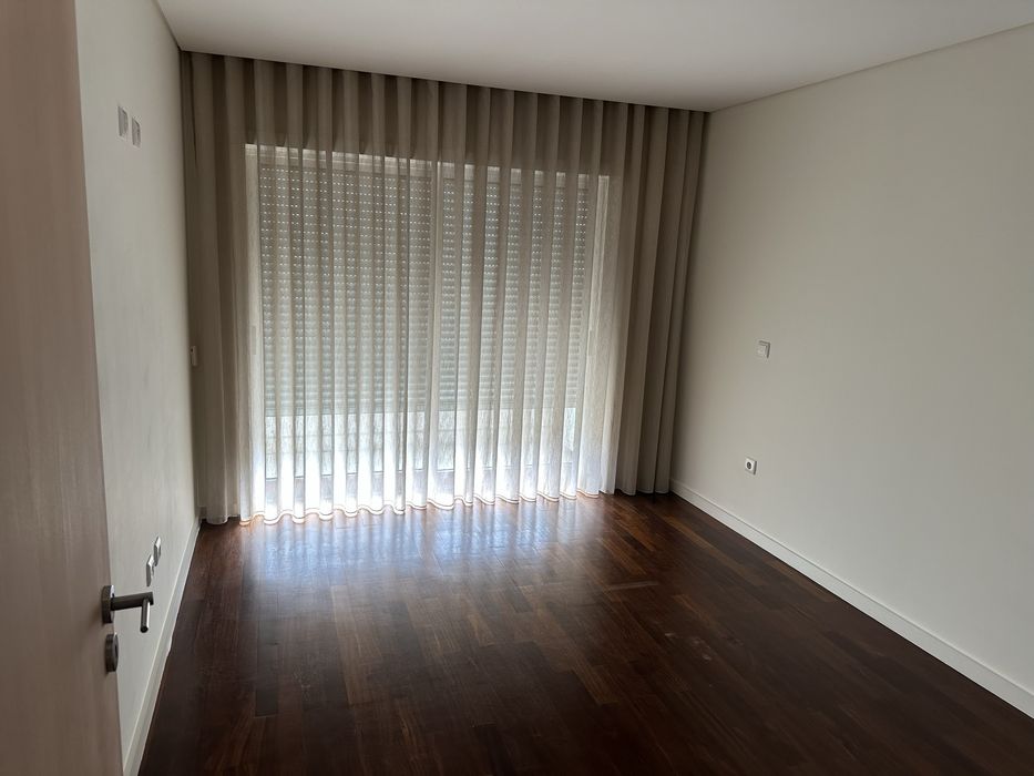 Apartamento T2 para arrendamento - Caldelas