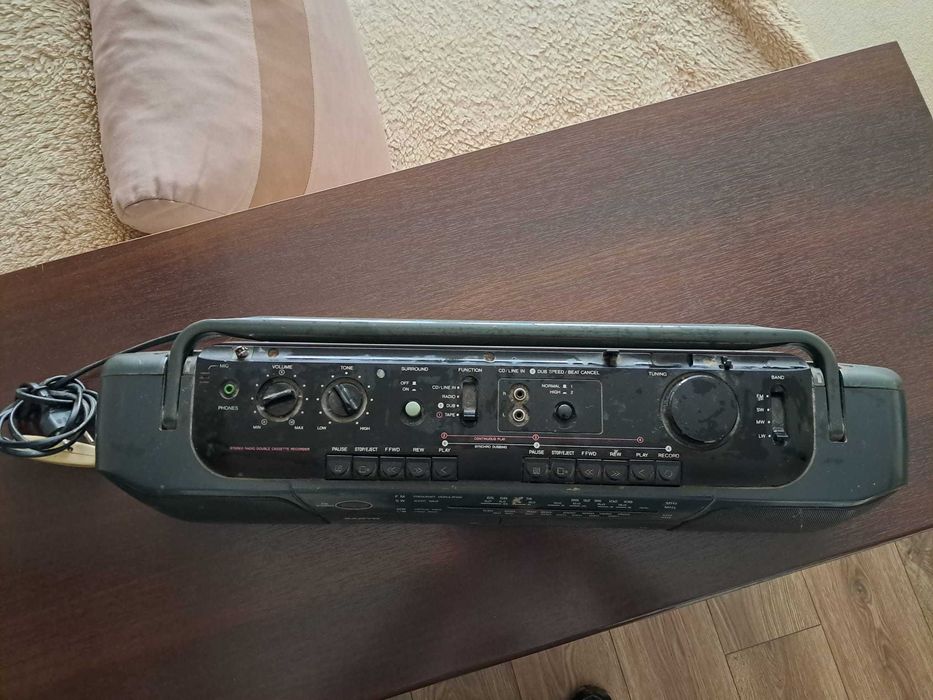 Radiomagnetofon SANYO model np. M W 731LO, sprawny używany