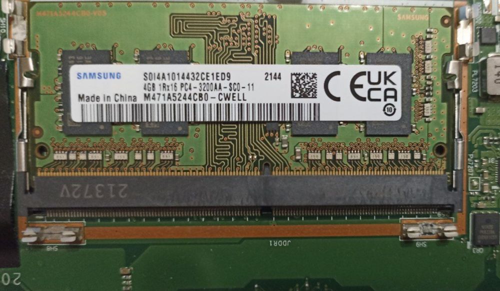 Оперативна пам'ять для ноутбука Samsung 4Gb 1Rx16 3200AA