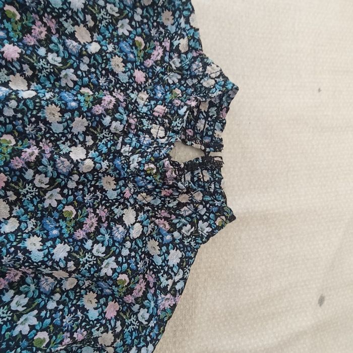 Vestido azul florido