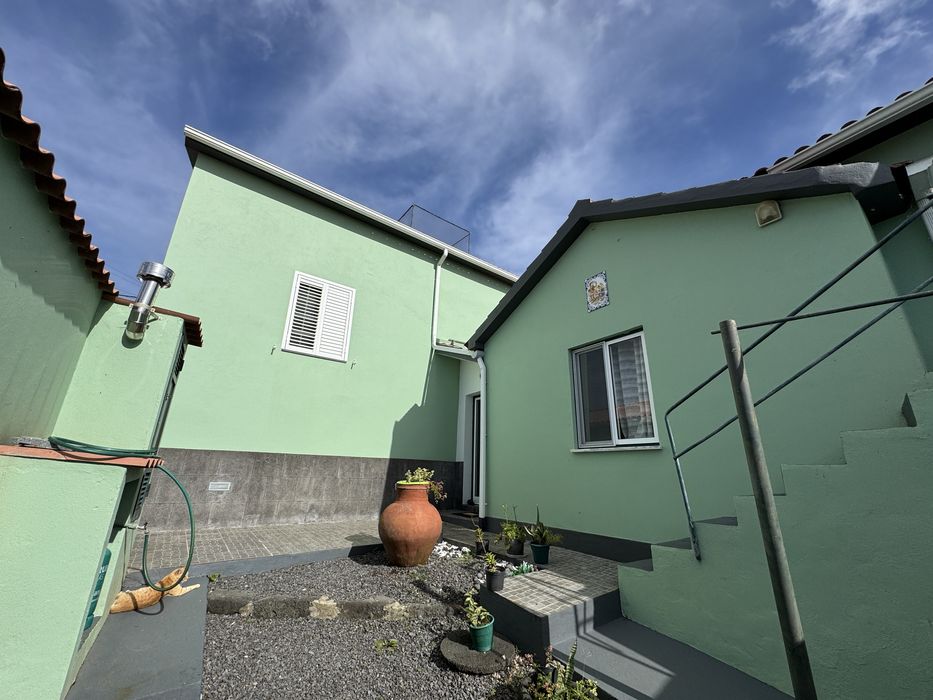 Casa com vista incrivel para o mar e montanha