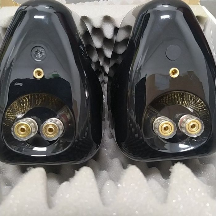 2 Colunas Teufel Motiv 2F