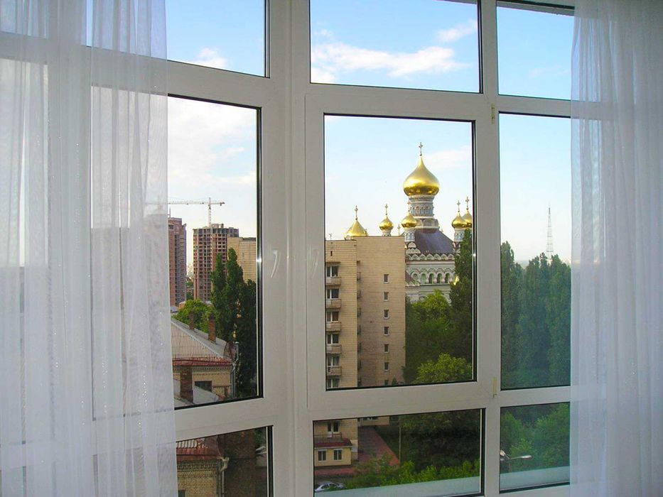 Оренда 3-кімнатної квартири по вул. Січневих Стрільців (Артема) 52А