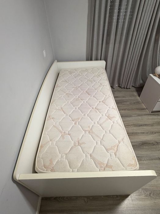 Cama dupla / Bicama 90x190 cm + 2 colchões