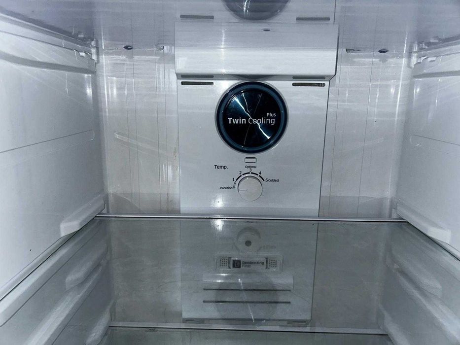 Frigorífico Samsung A+ 321 L