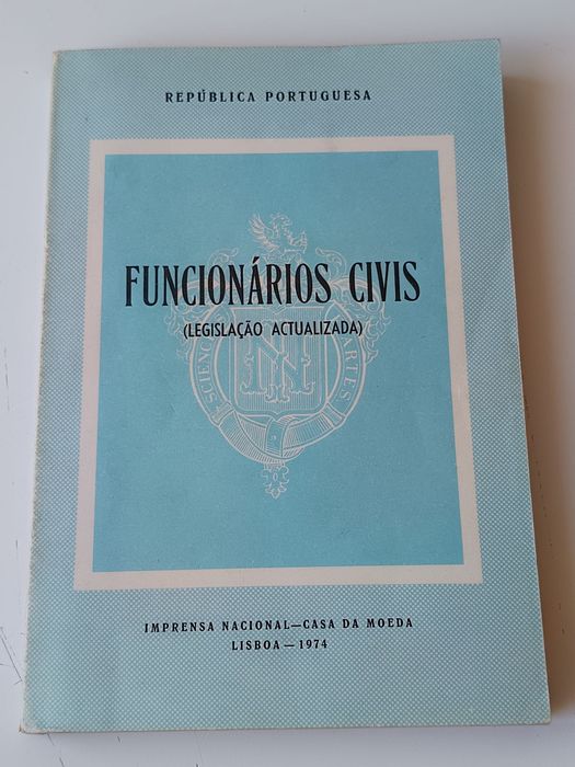 Funcionários civis (1974)