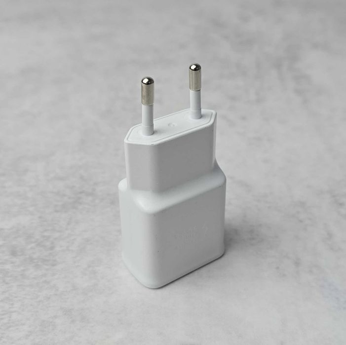 Мережевий зарядний пристрій Samsung 10-15W(9V, 1.67A) original б/в