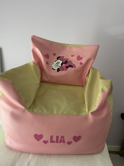 Sofá / puff de criança