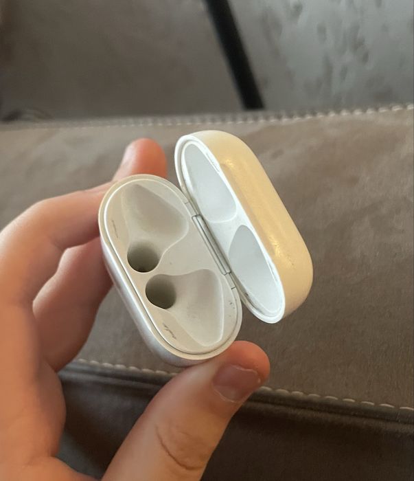 Airpods 2 кейс оригінал