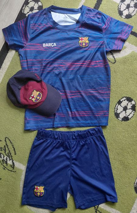 Strój piłkarski + czapka FC Barcelona  158/164