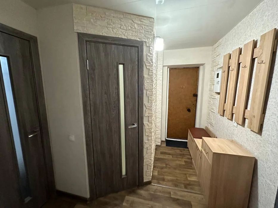 Породам 1 ком. кв-ру, Хортицкой м-рн, ул.Лахтинская 2этаж пятиэт.дома