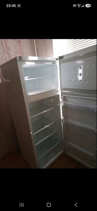 Холодильник новий