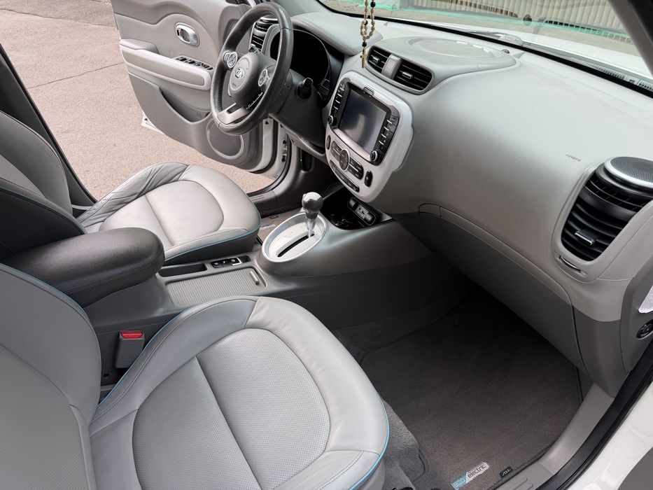 Kia Soul EV 2016 VIN KNAJX81EFG7011344 фото оголошення 6 з 8
