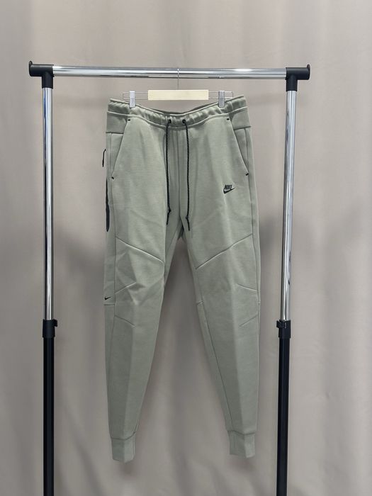 Штани Nike tech fleece