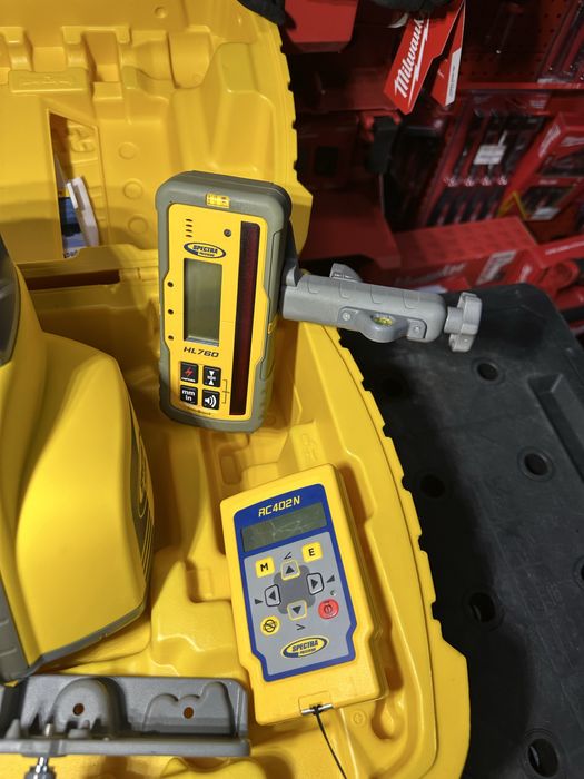 Ротаційний лазерний нівелір Trimble Spectra Precision GL412n нахил