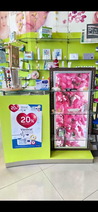Conjunto de Móveis de Parafarmácia – Versáteis, Modernos e Disponíveis na Totalidade ou em Peças Individuais
