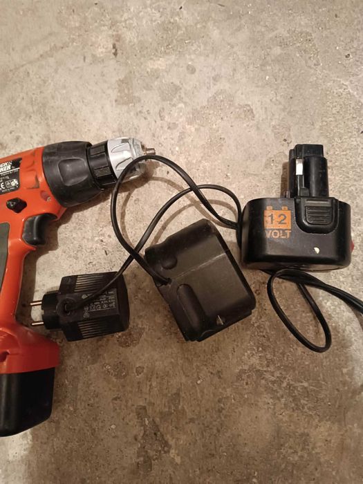 Sprzedam wkrętarka - wiertarka BlakDekier