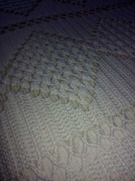 Colcha de cama de casal em crochet